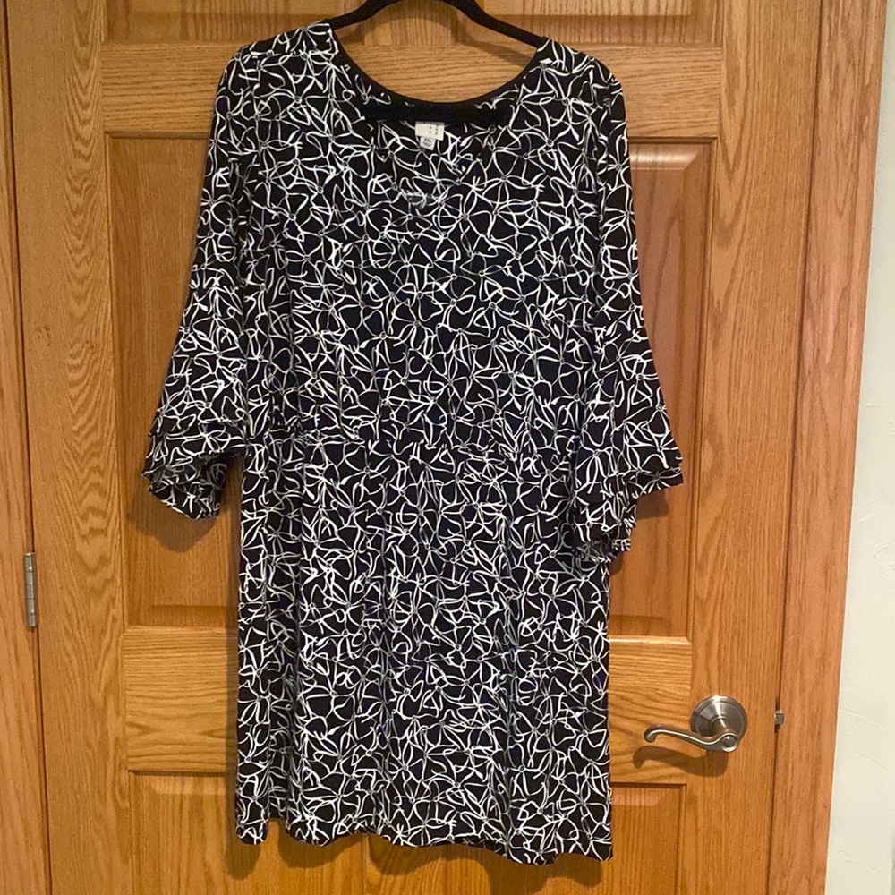 A.N.D. Ea Wy woman’s black white dress EUC XXL 2x